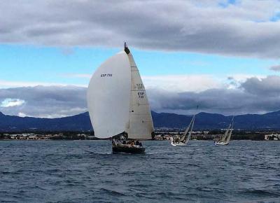 "Raquero"  del Real Club Náutico de Tarragona, vuelve a ganar la regata de cruceros Los Roques